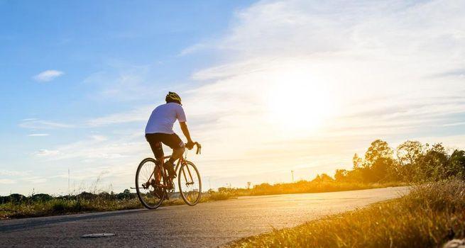 Halfords Group (LSE: HFD) Posts FY25 Profit Growth, Plans Fusion Expansion, Ups Dividend 10%