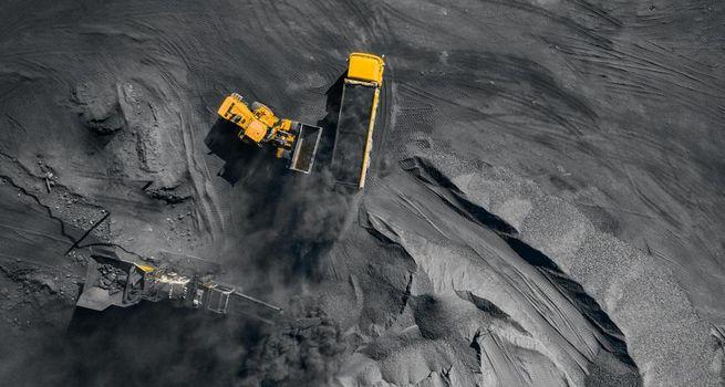 Will Atlas Metals Benefit from Long-Term Metals Demand Despite Volatility?