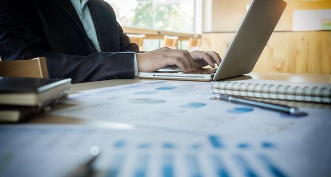 What Drives Cavendish’s Dividend Potential?