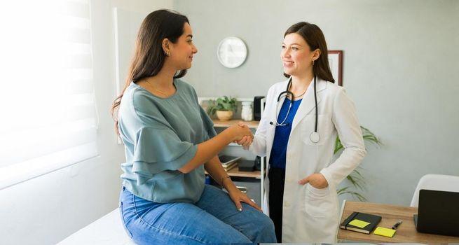 Smith & Nephew Slips ~5.3% – Is This a Healthcare Buying Opportunity?