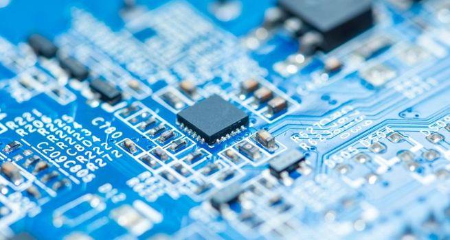 IQE PLC Analysis: Can This Semiconductor Leader Recover?
