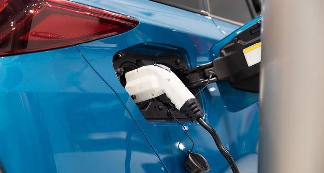 ITM Power Raises FY25 Revenue Guidance and Reports Positive Cash Position