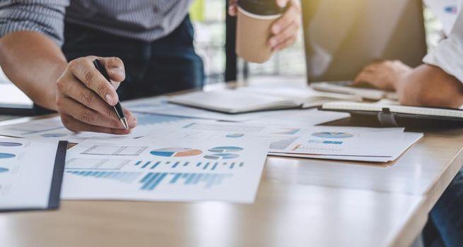 Can Admiral Sustain Its Rally in 2026 Amid UK Inflation, GBP Moves, and FTSE 100 Trends?