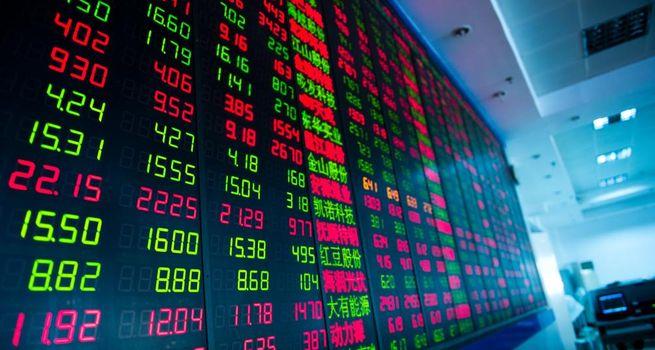 Is Brooks Macdonald stock falling due to UK market volatility and global macro fears?
