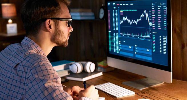 Is LSE:UU - United Utilities Stock Undervalued After UK Utilities Sector Weakness in May 2026?