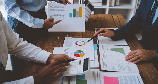 Can Endeavour Mining Overcome Mining Sector Weakness?