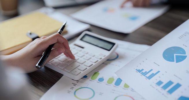 Cloudbreak Discovery (CDL) Slips as Resource Project Generator Faces Weak Sentiment