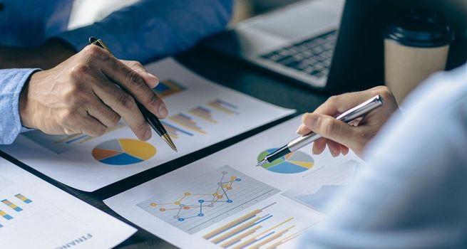 Can ICG Enterprise Trust outperform FTSE 250 in 2026?