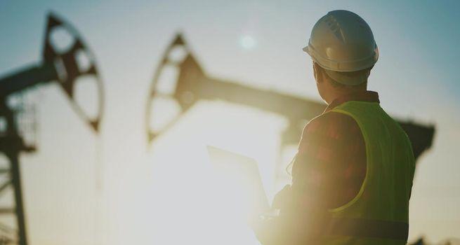Is EnQuest dividend at risk amid oil market volatility in 2026?