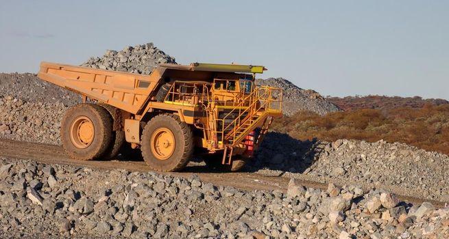 Could Project Risks Be Dragging LSE:CORA Lower?