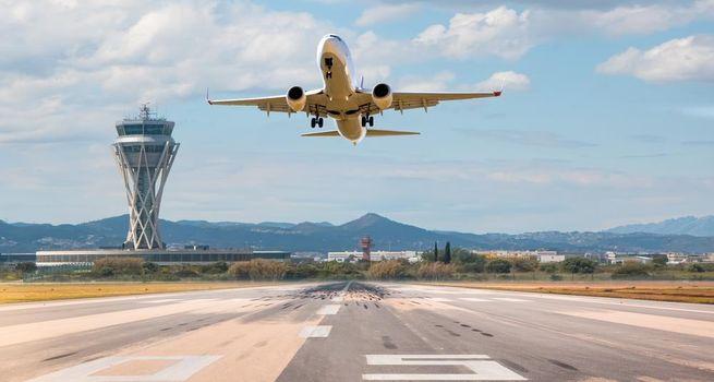 IAG Shares Slide 5.38% – What’s Behind the Airline Selloff?