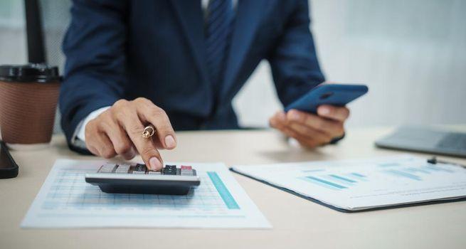 FTSE 100 in 2026: Top UK Stocks, Dividend Giants, Sector Dominance and Latest Market Trends
