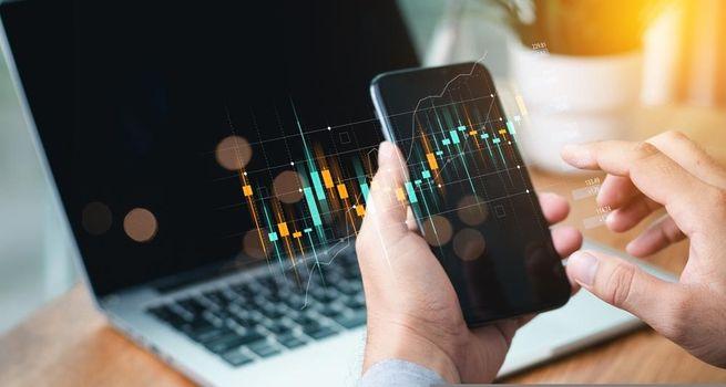 What Is Driving the Selloff in LON: HGT and Can the Dividend Keep Investors Confident?