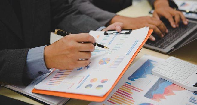 Motorpoint Gains Nearly 3%: What’s Driving Investor Interest?