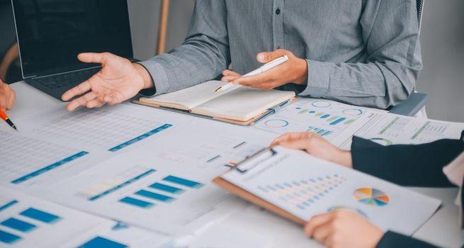 SQZ Falls 7%—Are Investors Cashing Out of Energy Stocks?
