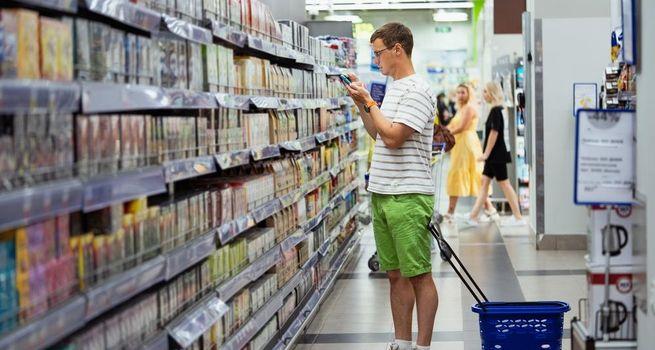 Could LSE:DNLM - Dunelm Group plc Be One of the FTSE Retail Sector's Strongest Consumer Winners After Its 1.63% Gain on 18 June 2026?