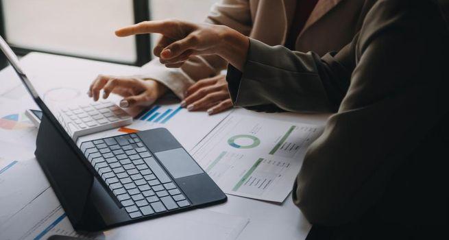 Is Herald Positioned to Lead in Alternative Investment Trust Returns?