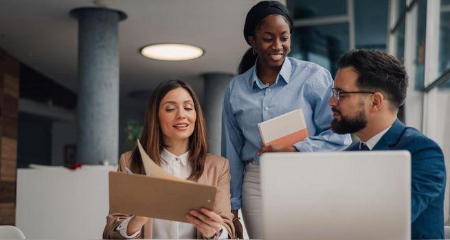 FTSE 100 Financial Stock LSE:INVP Surges 5.16%: Why Investec Is Benefiting From Higher Market Activity And Wealth Growth