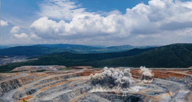Could Hochschild Mining Be a Top Precious Metals Stock for 2026?