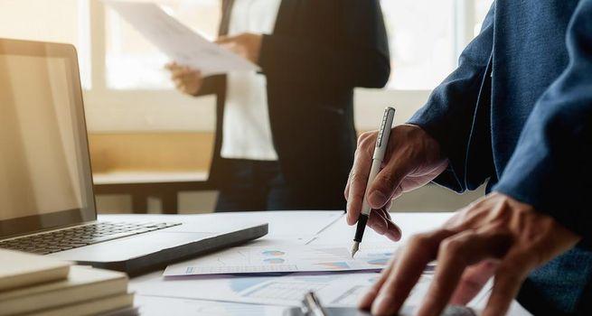 Admiral Group Downgrade Shock: Is ADM Still a Dividend Favourite After RBC's Sector Perform Call?