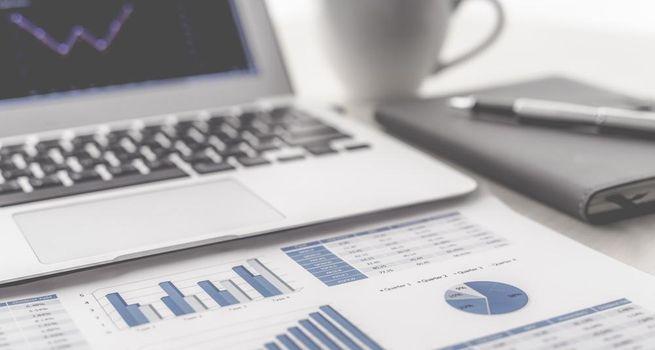 What Is Driving Investor Selling Pressure in Newbury Racecourse Despite Multiple Revenue Streams?