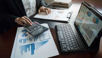 Standard Life plc Director Dealing: COO Jacqueline Noakes Exercises Nil-Cost DBSS Options