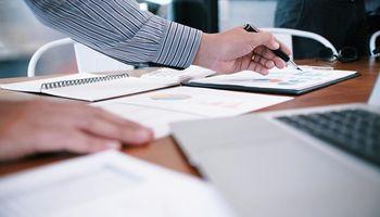 LondonMetric Property (LSE:LMP): Property Stock Returns to M&A Disclosure Headlines