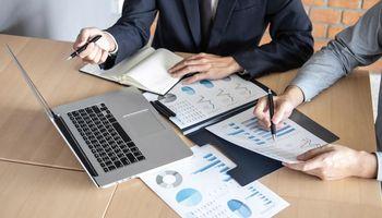 What Are the Key Differences Between a SIPP and an ISA in 2026/27?