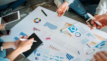 Could Distribution Finance Capital Holdings plc Benefit from Rising Commercial Lending Demand?