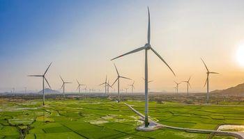 Is AEG Building a Scalable Renewable Energy Business Model?