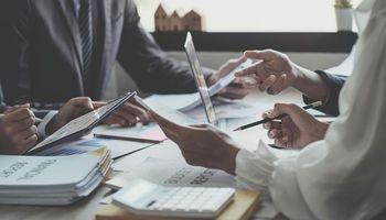 How Does the Contrarian Strategy of Fidelity Special Values Actually Work?