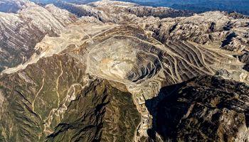 Is FTSE 100's Fresnillo Plc (LSE:FRES) Benefiting from the Precious Metals Rally? Why Did Fresnillo Shares Rise 1.59% on 25 June 2026?