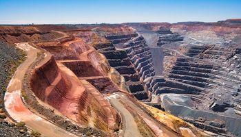 Can Copper Demand From AI and Data Centres Drive Anglo American Higher?