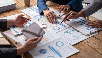 Could Ferrexpo Be Undervalued Amid Sector Volatility?