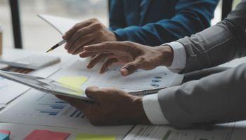 Advanced Medical Solutions (LSE:AMS) Gains as Healthcare Investors Return