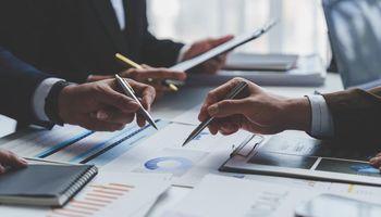 Can ICG Maintain Its Competitive Position in Alternative Asset Management?