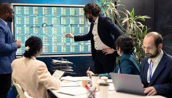 Could Lloyds Banking Group Be the Best FTSE 100 Value Bank After Today's 2.13% Gain?