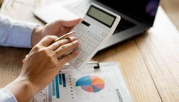 Does One Director Sale Change the Skillcast Investment Case?