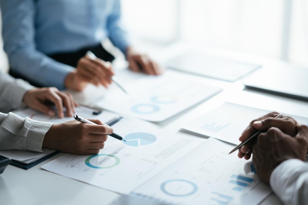 LondonMetric Property Spotlight: Is LMP the REIT to Watch as UK Shares Regain Attention?